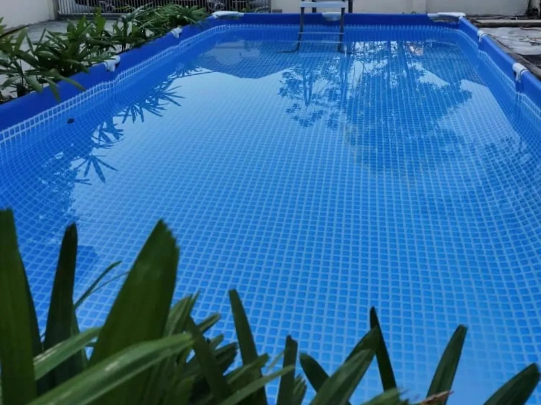 Ferringhi Resort 5-Bedroom With Pool, Bbq Set, Wifi, Netflix & Walk To Beach Batu Ferringhi 0*,  Malásia
