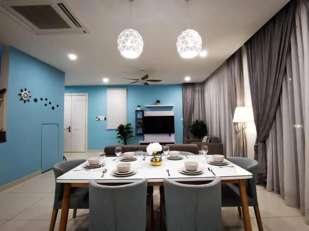 Ferringhi Resort 5-Bedroom With Pool, Bbq Set, Wifi, Netflix & Walk To Beach Batu Ferringhi 0*,  Malásia